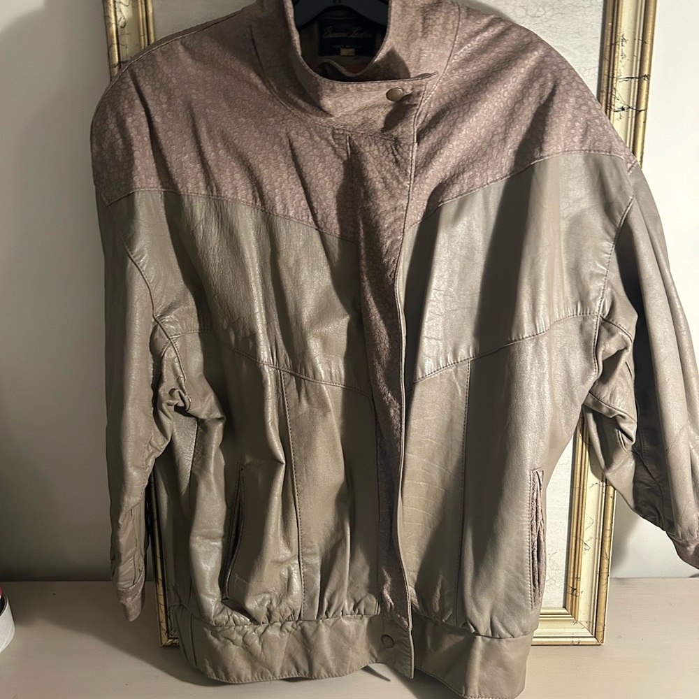 Vintage Comint Styled Men's Mock Neck Two-Tone Leather Jacket